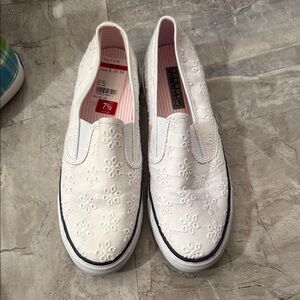 Sperry White Floral Embroidered Slip-Ons